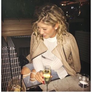 Meet your Posher, Steph